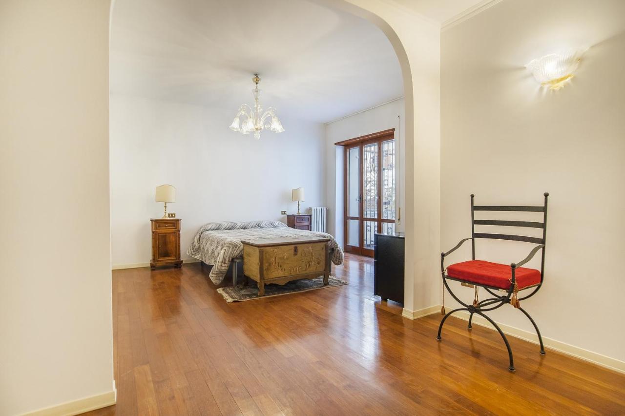 Eur Luminous And Large Family Terrace Apartment Рим Экстерьер фото